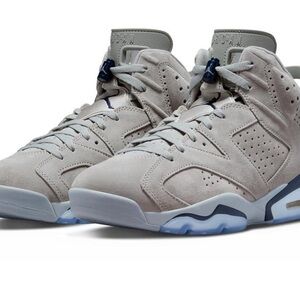 Men's Gray Athletic Shoes